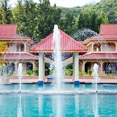 Oasis Hotel Restaurant & Spa Гранд-Анс Екстер'єр фото