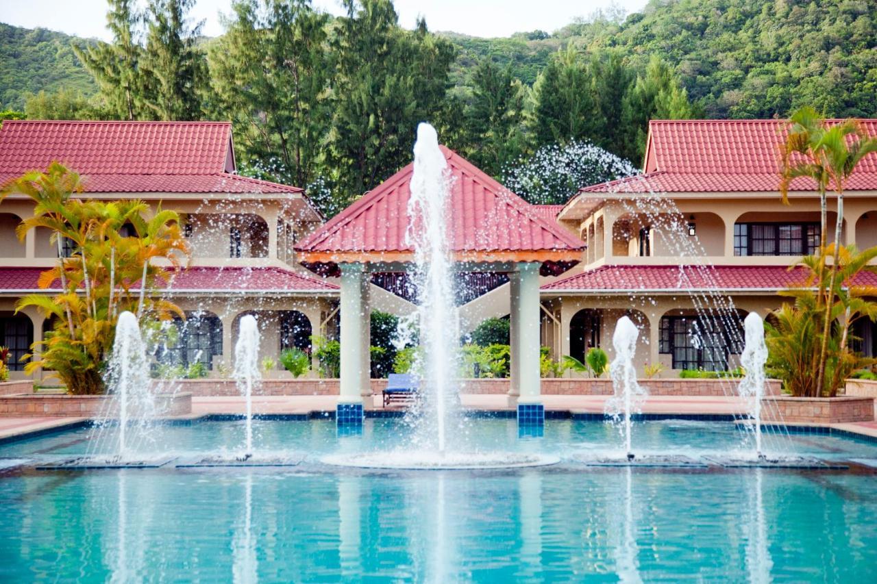 Oasis Hotel Restaurant & Spa Гранд-Анс Екстер'єр фото